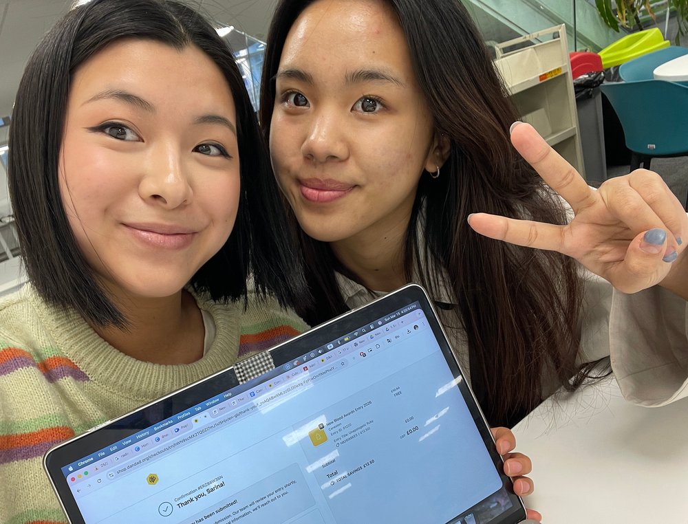 Photograph of Sarina and Han Ni Lin