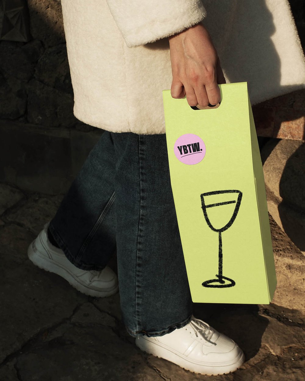 Wine bottle carrier
